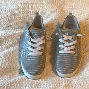 Roxy light blue with white stripe sneakers